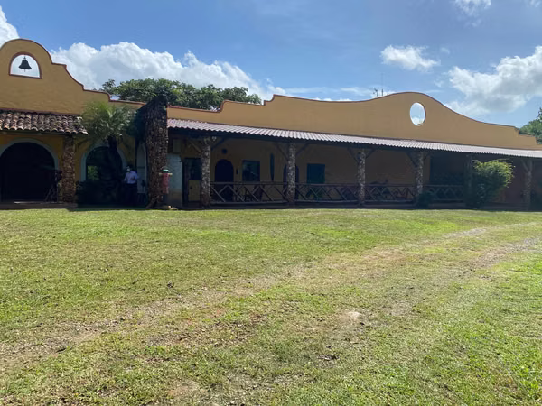 VENDO Terreno con Hacienda en Pacora. 512 HAS