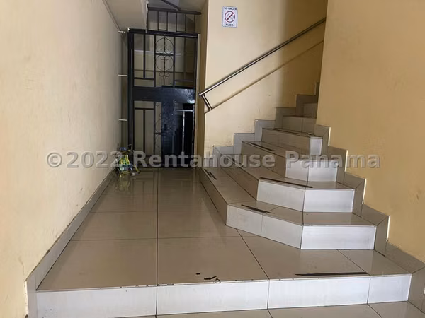 Venta de Edificio en Via España Imperia