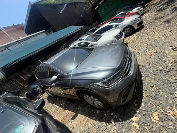 VENDO VOLKSWAGEN TIGUAN 2023