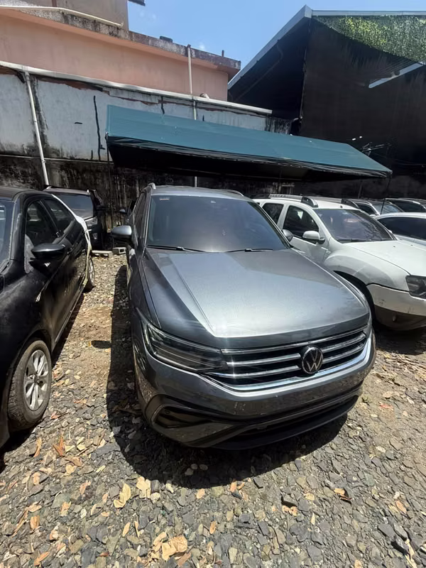 VENDO VOLKSWAGEN TIGUAN 2023