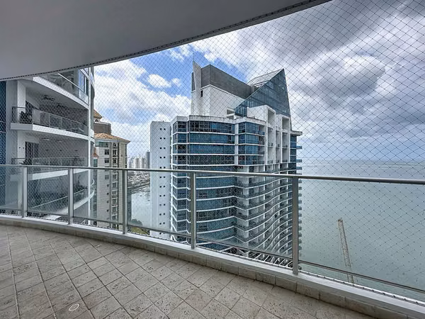 Luxury Ocean View Apartment for Sale at PH Pacific Village – Punta Pacífica