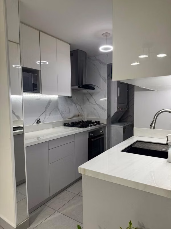 Apartamento Remodelado en Alquiler – Vía - España Carrasquilla