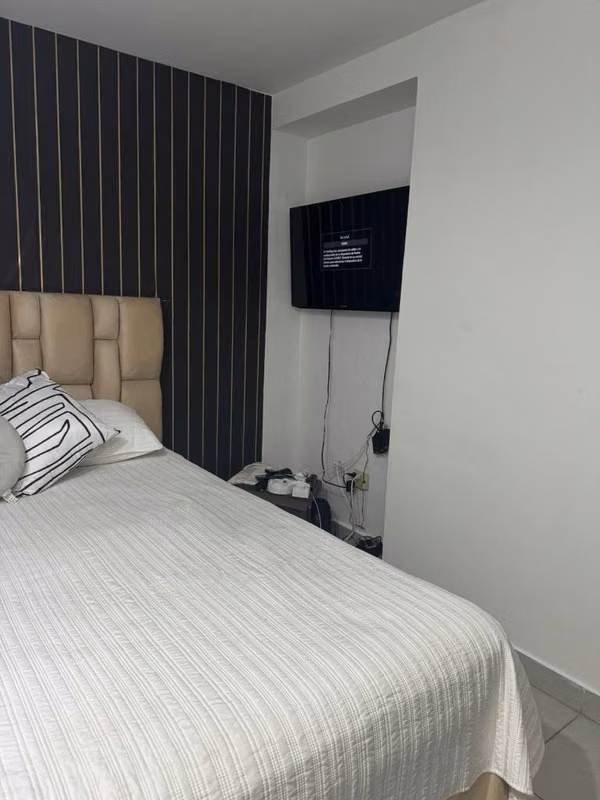 Apartamento Remodelado en Alquiler – Vía - España Carrasquilla