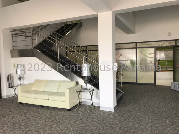 Venta de Oficina en Chanis Plaza Carolina