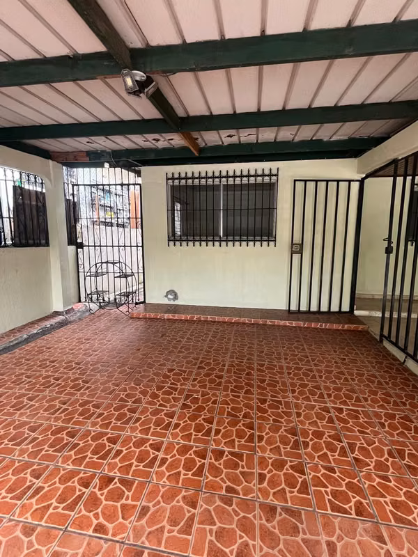 VENTA CASA EN CERRO VIENTO