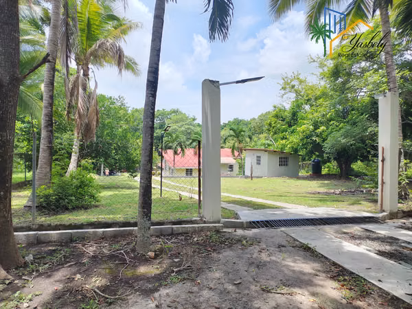 Hermosa Finca / Casa de Campo con Piscina y 7,200 m² en Chame