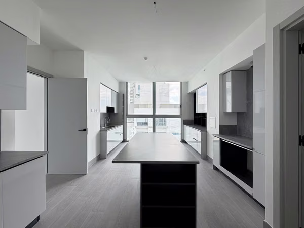 THE IVY PENTHOUSE - SANTA MARIA - SALE