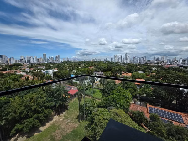 SE ALQUILA APARTAMENTO DE LUJO PH DOVLE CINCUENTENARIO