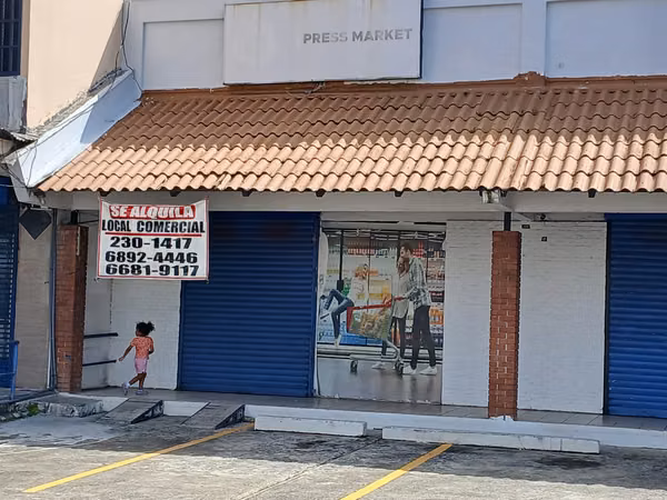 Alquiler Local Comercial 100 m² en Bethania – Alto Tráfico