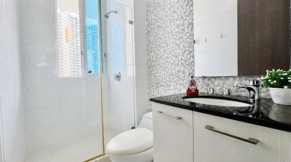 ALQUILER DE AMPLIO APARTAMENTO EN COSTA DEL ESTE | 2 RECÁMARAS | LÍNEA BLANCA | VISTA AL MAR