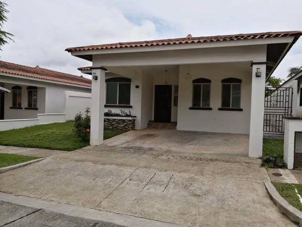 ALQUILER DE CASA EN PH SPRING HILLS COSTA VERDE
