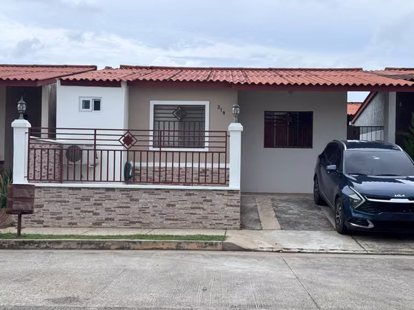 VENDO CASA ARBOLEDAS LAS MAGNOLIAS LA CHORRERA