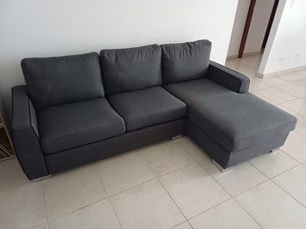 Sofá, muy cómodo