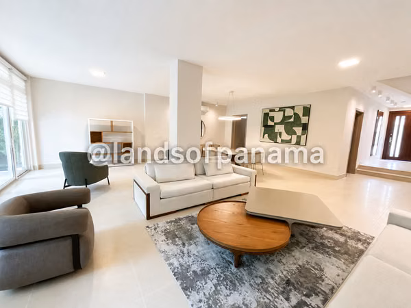 ÚNICA CASA EN VENTA – THE GROVE | SANTA MARÍA