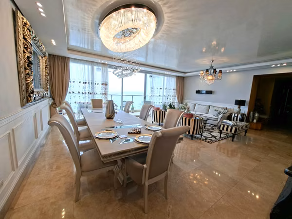 271152. Se vende increible apartamento 363m, 4 rec, 4.5 baños. Vista al mar