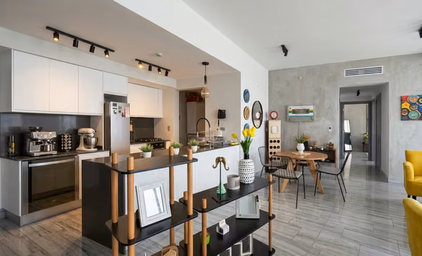 123 m² apartment in Bella Vista near Avenida Balboa | with balcony and sea view