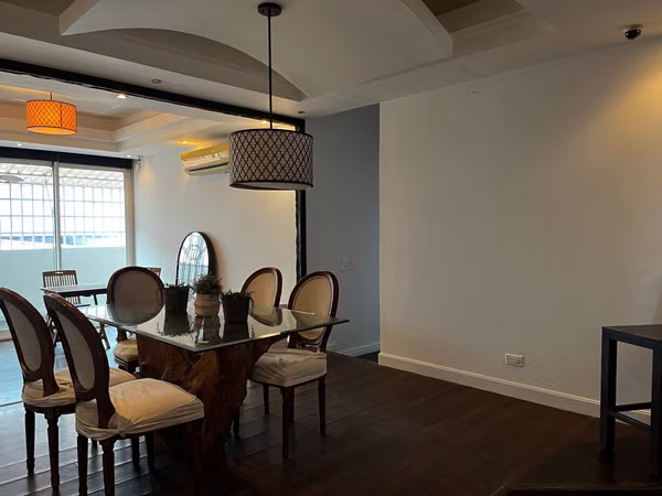Renovated apartment with a balcony at Via España I