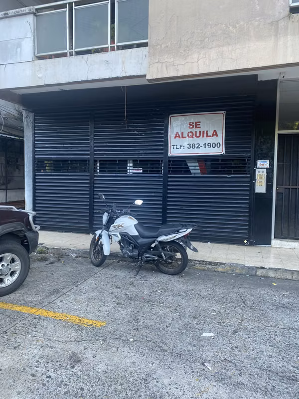 SE ALQUILA LOCAL COMERCIAL