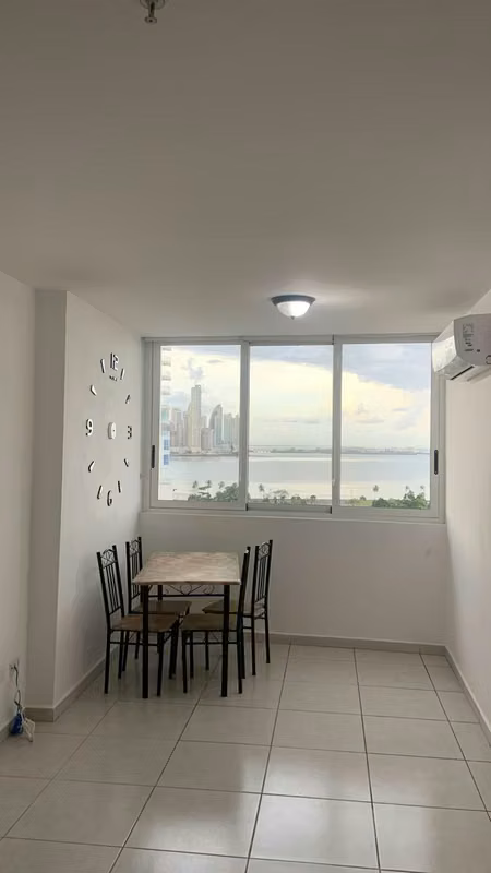 Apartment for Sale or Rent - Semi-Furnished - Avenida Balboa  PH Bay View - YJ