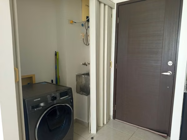 Apartment for Sale or Rent - Semi-Furnished - Avenida Balboa  PH Bay View - YJ