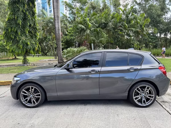 BMW 116i 2013 Automático | CarPlay | Listo para traspas