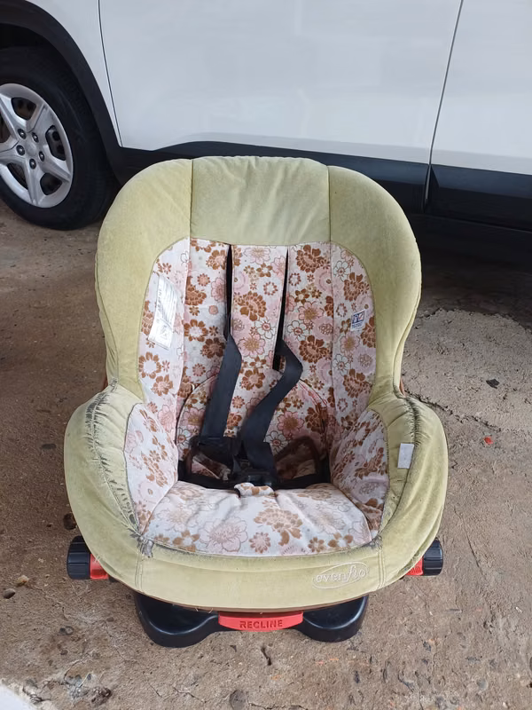 Se vende silla de bebe para autos