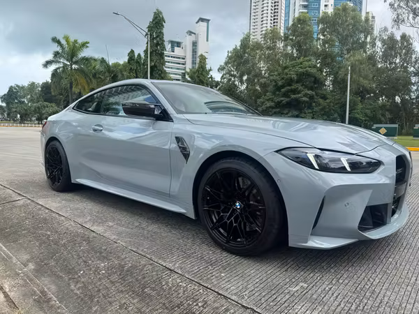 BMW M4 Comp X Drive