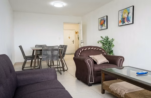 . Apartamento en Villa las Fuentes con Visita Panorámica y Balcon