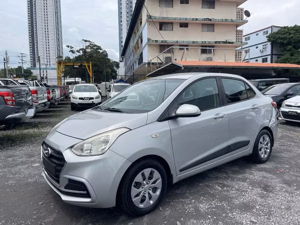 HYUNDAI GRAND I10 2018 AUTOMATICO