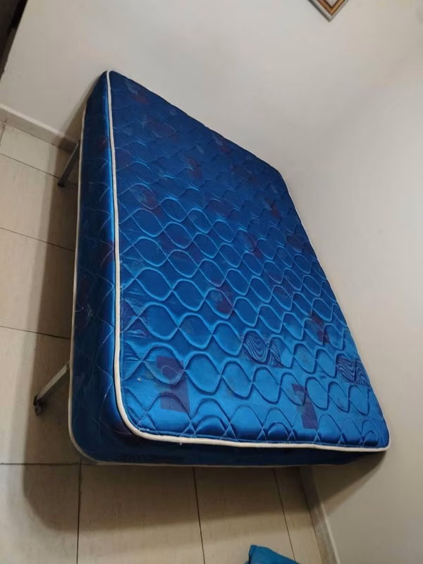  Cama doble + colchón ortopédico