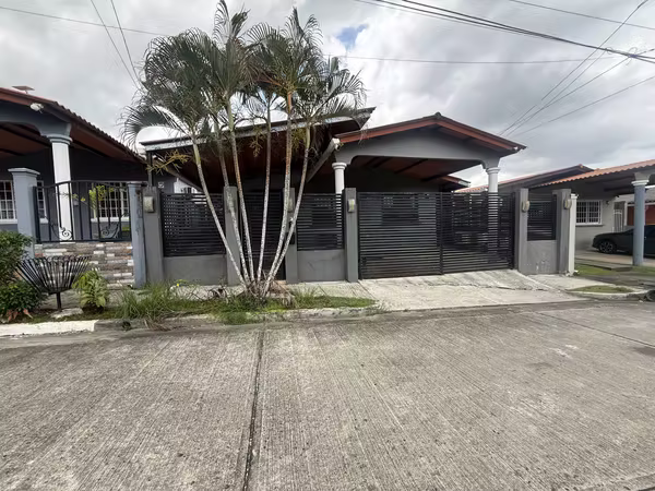SE VENDE CASA DE REMATE BANCARIO - DR