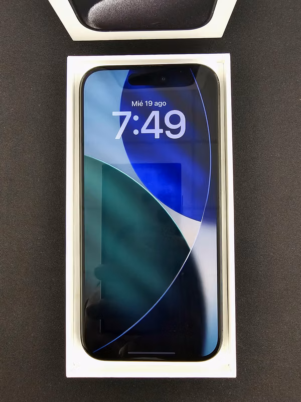 iPhone 15 PRO - $550