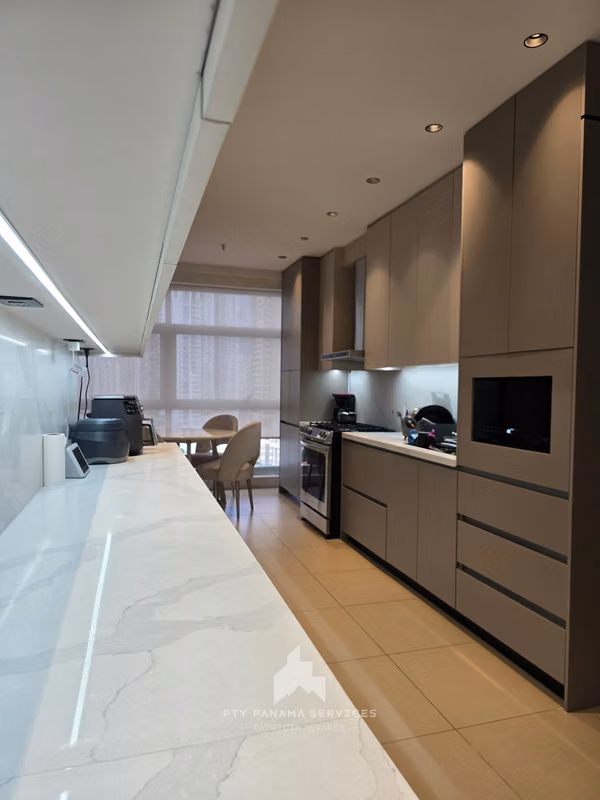 APARTAMENTO EN VENTA | PUNTA PACÍFICA| 308 m2 | REMODELADO Y AMOBLADO