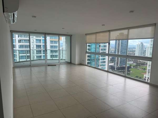 Apartamento hermoso ultimo piso en Costa del Este