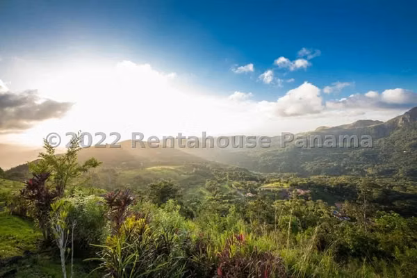 Terreno en Venta en Sora. 26-2280.