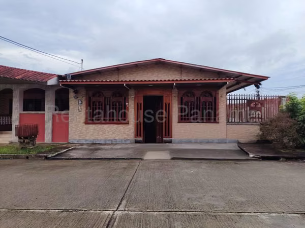 Venta de casa 3 Rec La Cresta, Colón 26GC8215