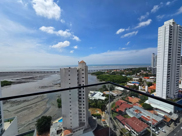 ALQUILER DOVLE CINCUENTENARIO, VISTA AL MAR