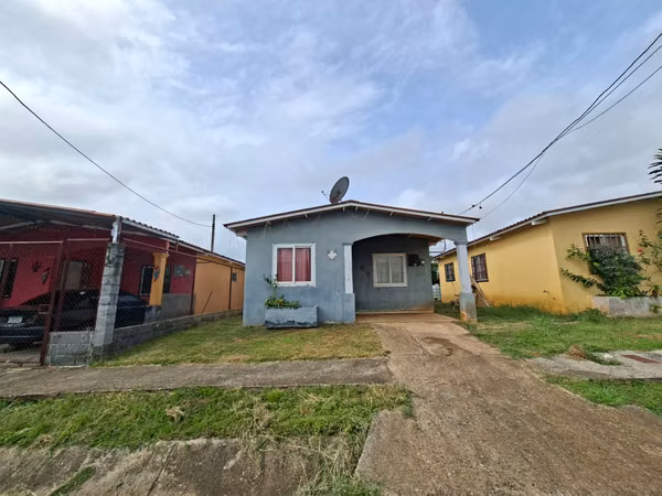 VENTA- LETRA DESDE B/125. MENSUAL- CASA EN LA PRADERA - TASA 1.99%