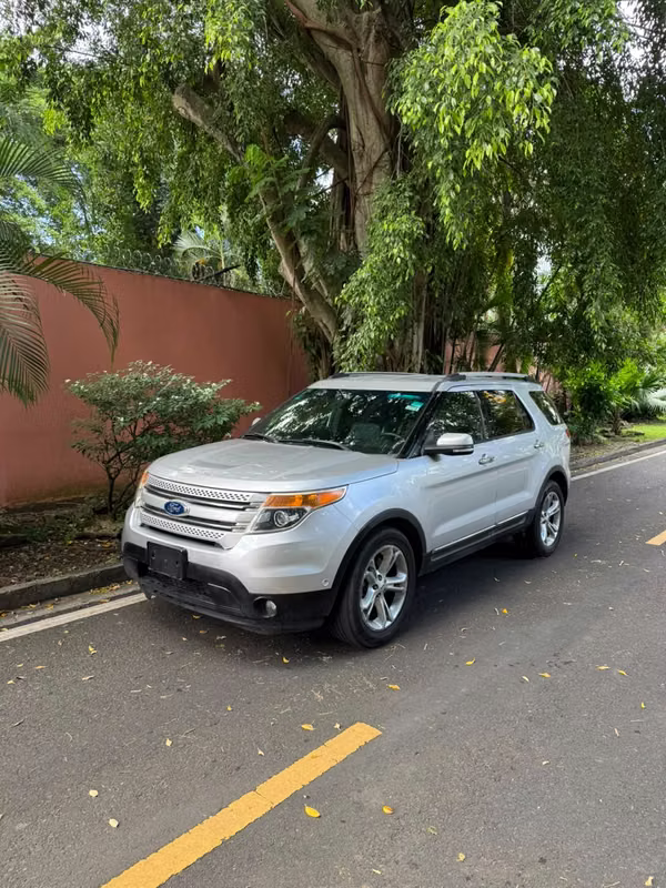 FORD EXPLORER LIMITED 2015 $7.900