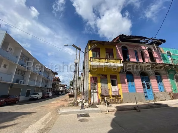 BUILDING FOR SALE IN THE OLD TOWN - RUBEN BLADES HOUSE