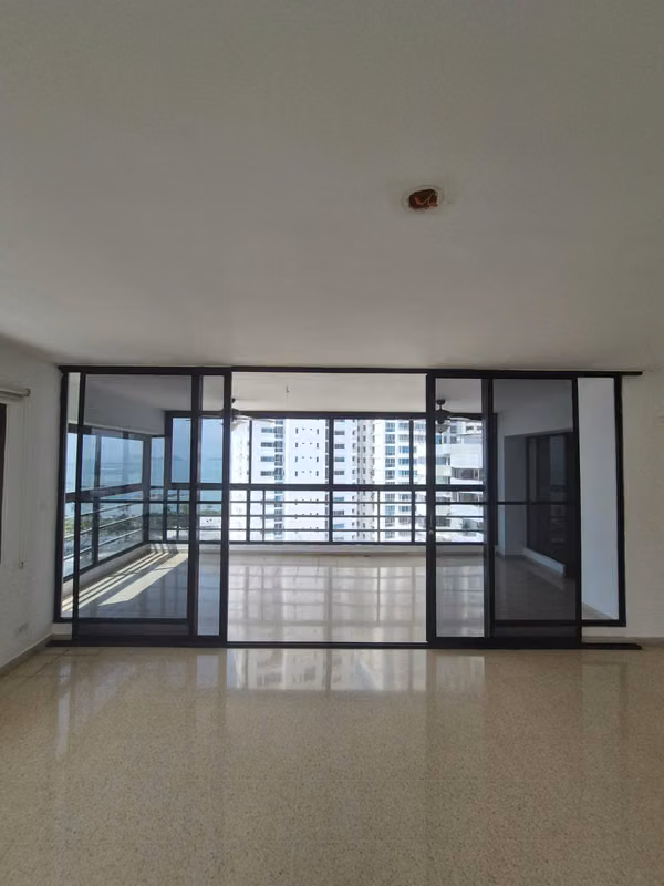 Alquiler o Venta de Amplio Apartamento de 323 m² - P.H. Torre Marbella”