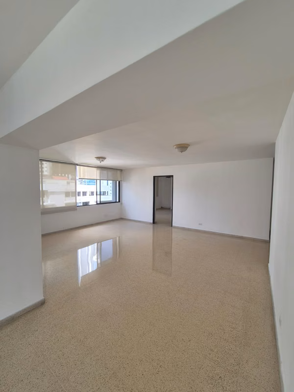 Alquiler o Venta de Amplio Apartamento de 323 m² - P.H. Torre Marbella”