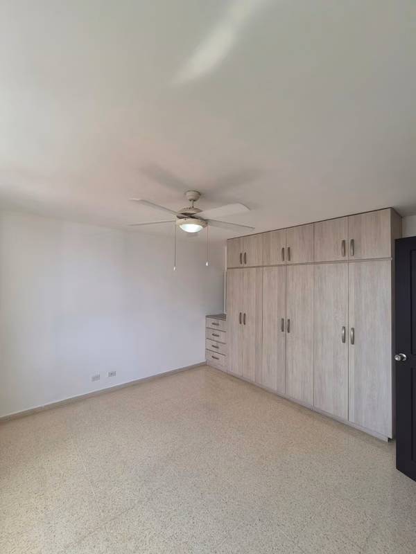 Alquiler o Venta de Amplio Apartamento de 323 m² - P.H. Torre Marbella”