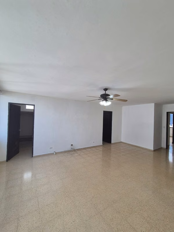 Alquiler o Venta de Amplio Apartamento de 323 m² - P.H. Torre Marbella”