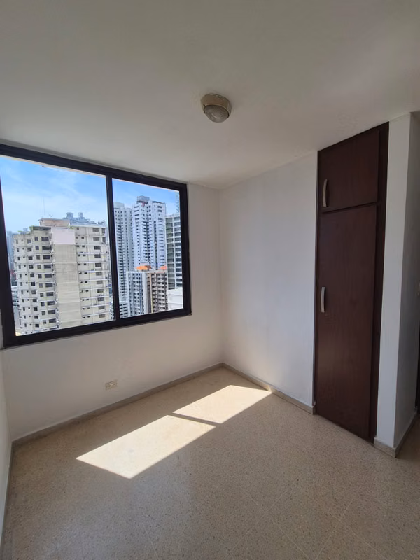 Alquiler o Venta de Amplio Apartamento de 323 m² - P.H. Torre Marbella”