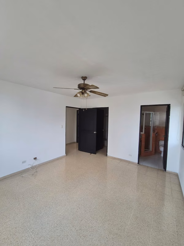 Alquiler o Venta de Amplio Apartamento de 323 m² - P.H. Torre Marbella”
