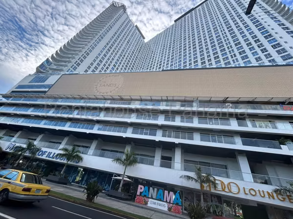 Se Vende Local en Avenida Balboa DPA27-1781