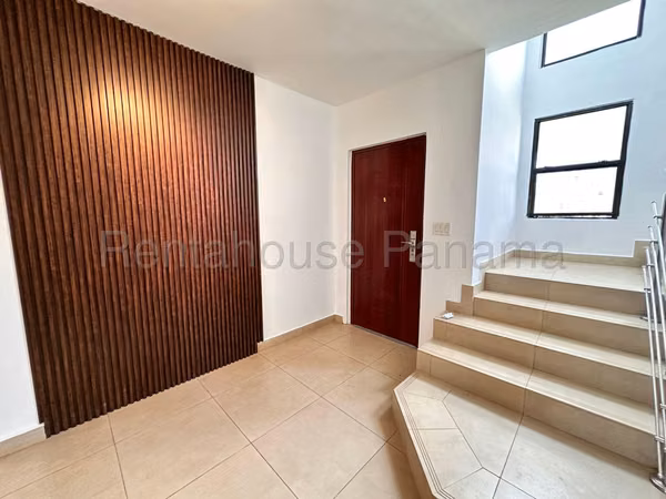Venta de Casa en Paseo del Norte Olympus KC