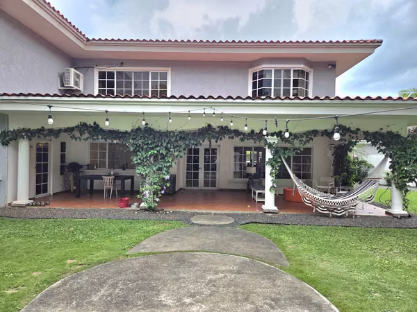 CASA COSTA SERENA - COSTA DEL ESTE - VENTA