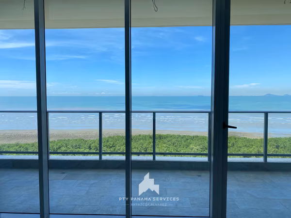APARTAMENTO EN ALQUILER FRENTE AL MAR | COSTA DEL ESTE | PRIMERA LINEA